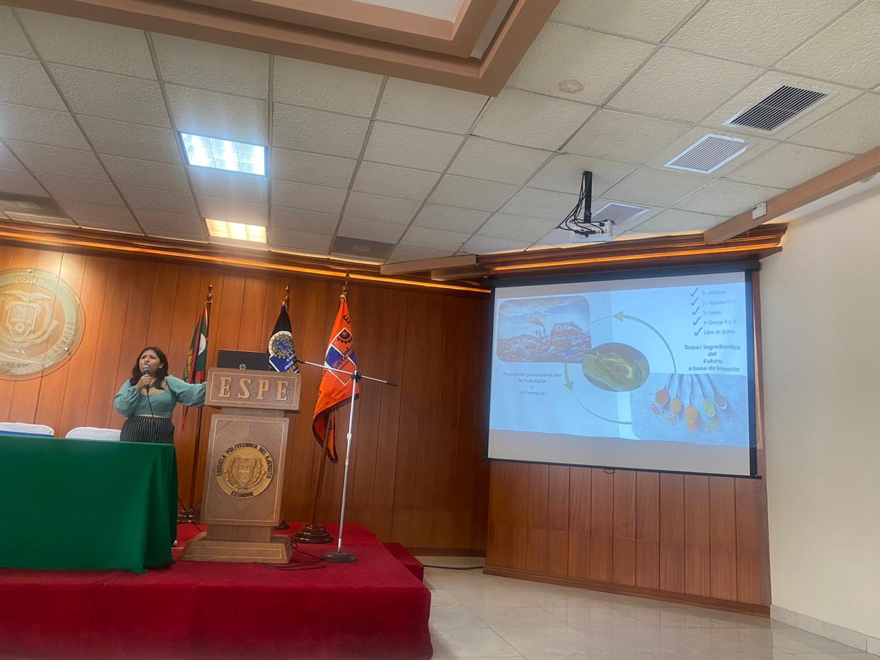 Entrepreneurship talk at Universidad de las Fuerzas Armadas
